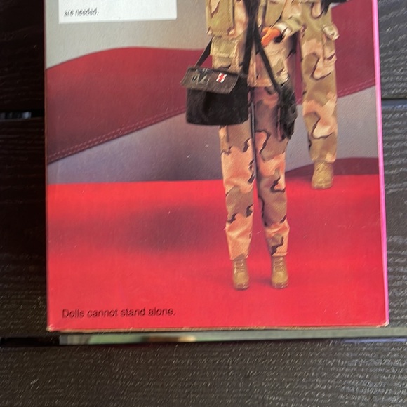 NRFB Vintage 1992 Army Ken Doll - Picture 8 of 12